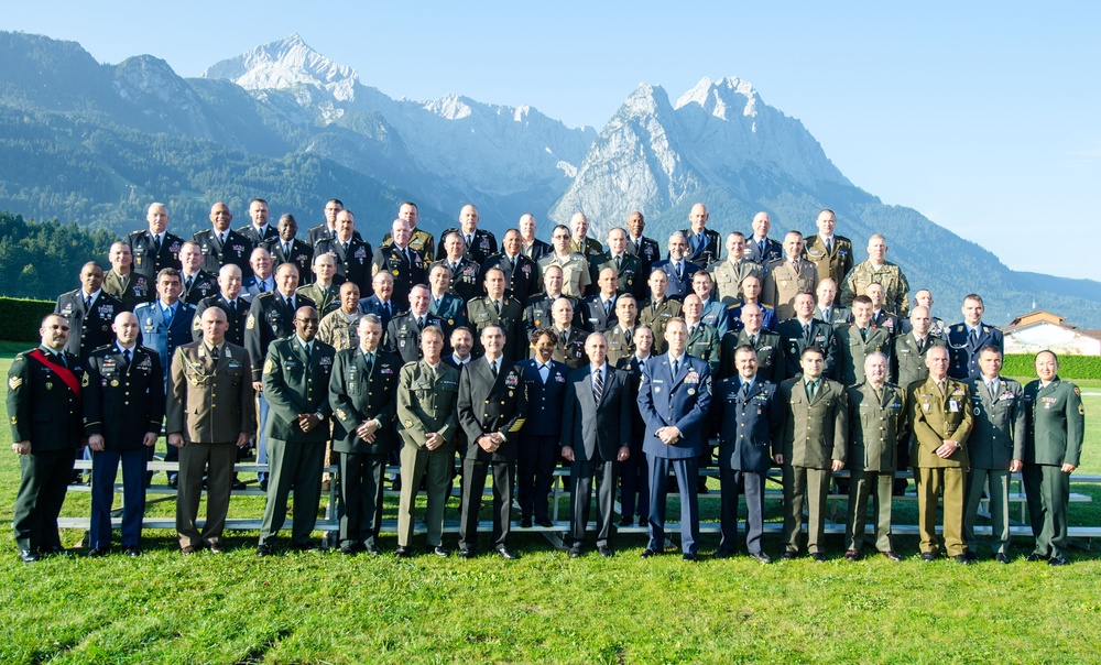 ISES attendees group photo