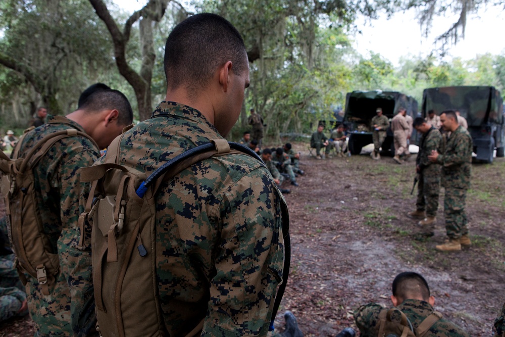 Sunday service for US, Ecuadorian Marines