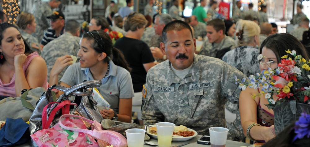 Texas aviators prepare for deployment with farewell ceremony