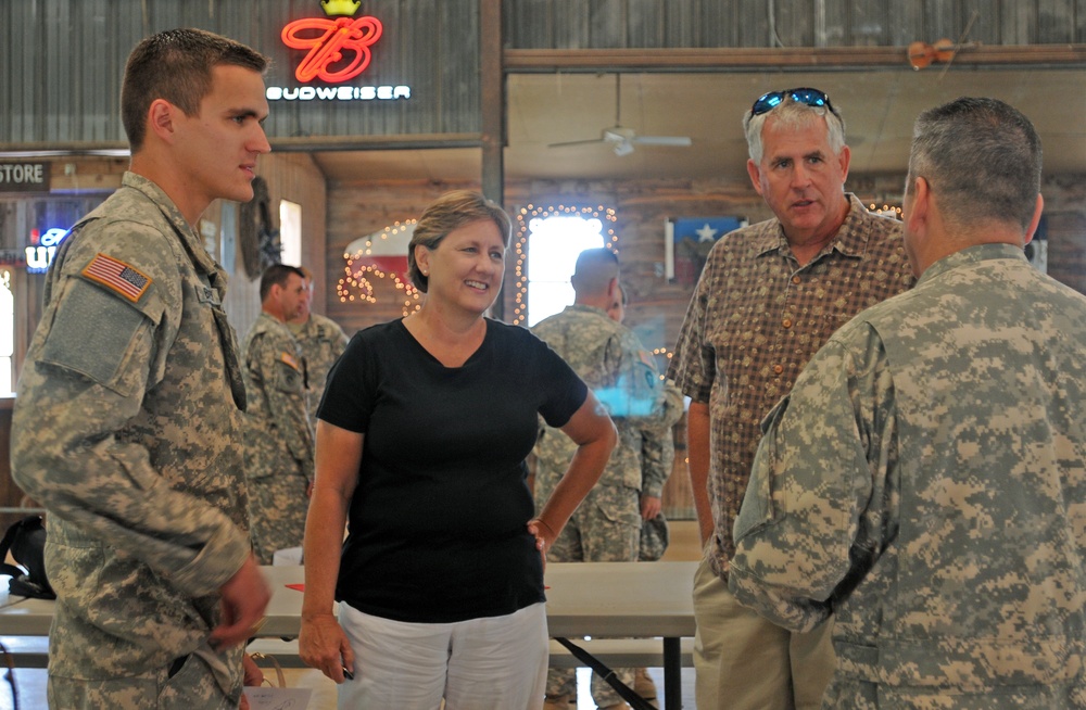 Texas aviators prepare for deployment with farewell ceremony