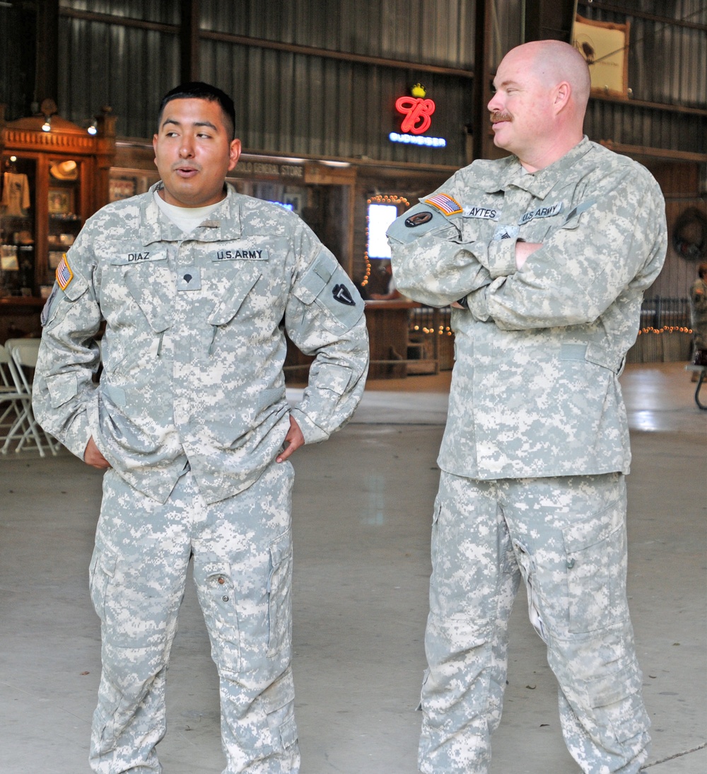 Texas aviators prepare for deployment with farewell ceremony