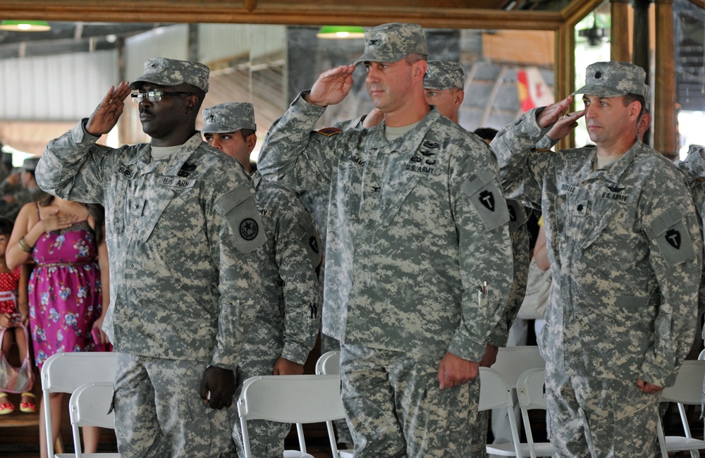 Texas aviators prepare for deployment with farewell ceremony