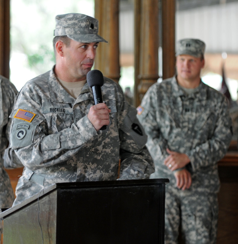 Texas aviators prepare for deployment with farewell ceremony