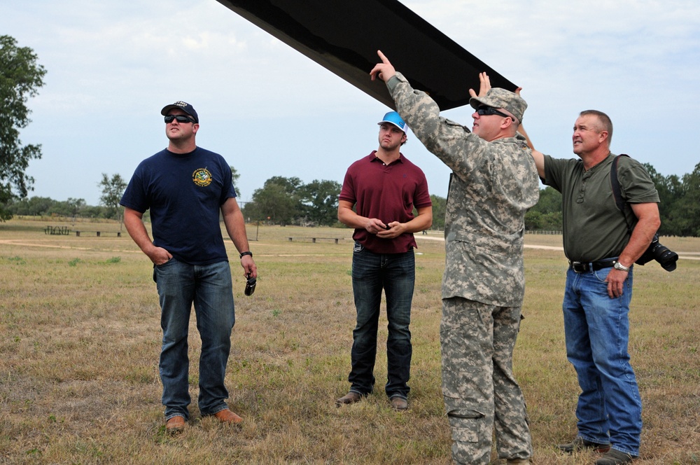 Texas aviators prepare for deployment with farewell ceremony