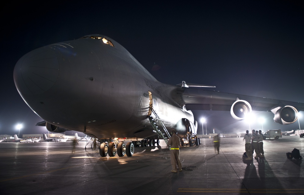 Airmen, soldiers team up for Galactic Task