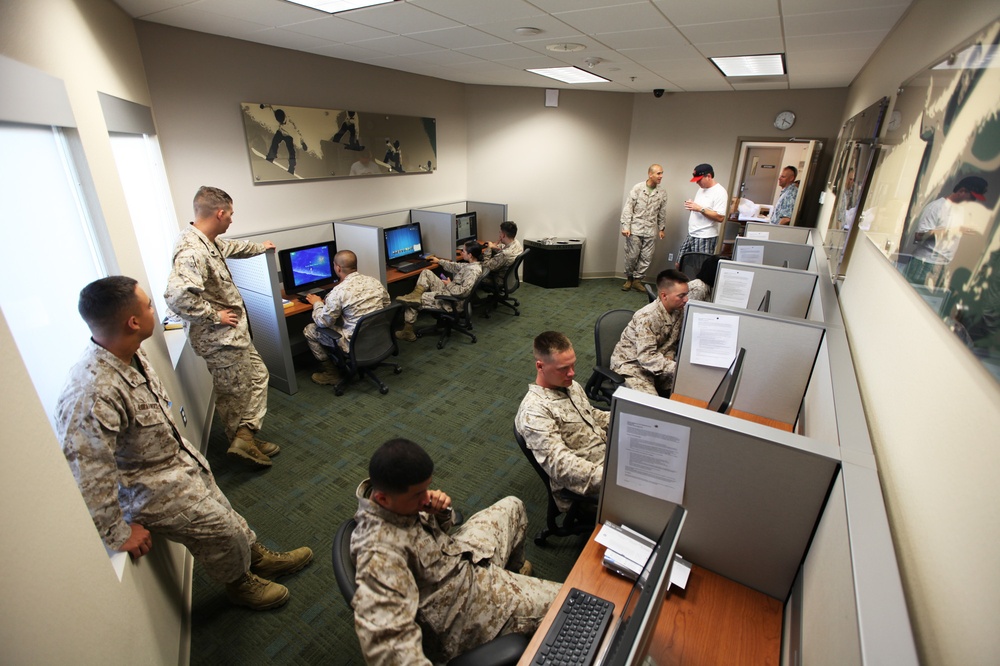 Heroes and Patriots donate computers to barracks