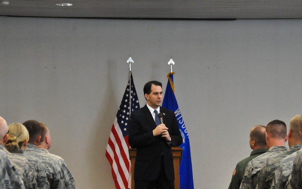 Governor gives praise to airmen