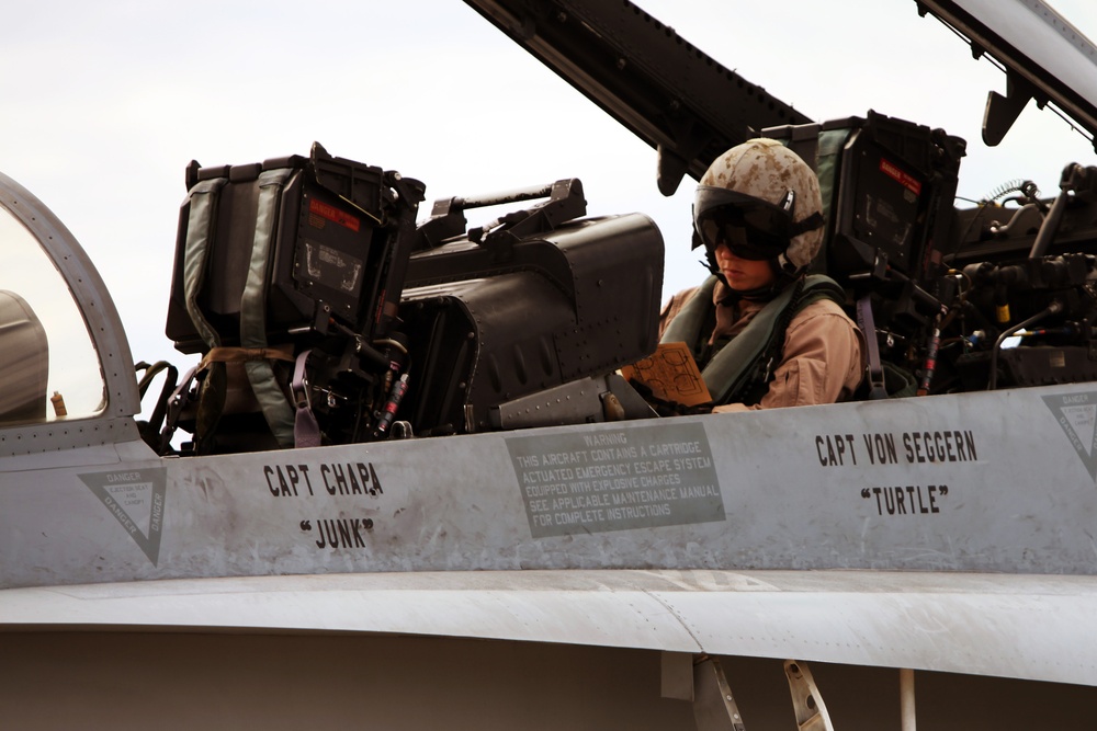 US Marine Fighter Attack Squadron 225 gears up for Valiant Shield 2012