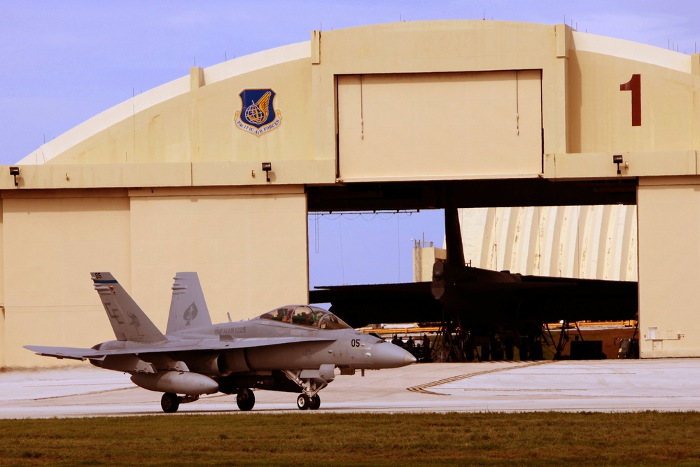 US Marine Fighter Attack Squadron 225 gears up for Valiant Shield 2012