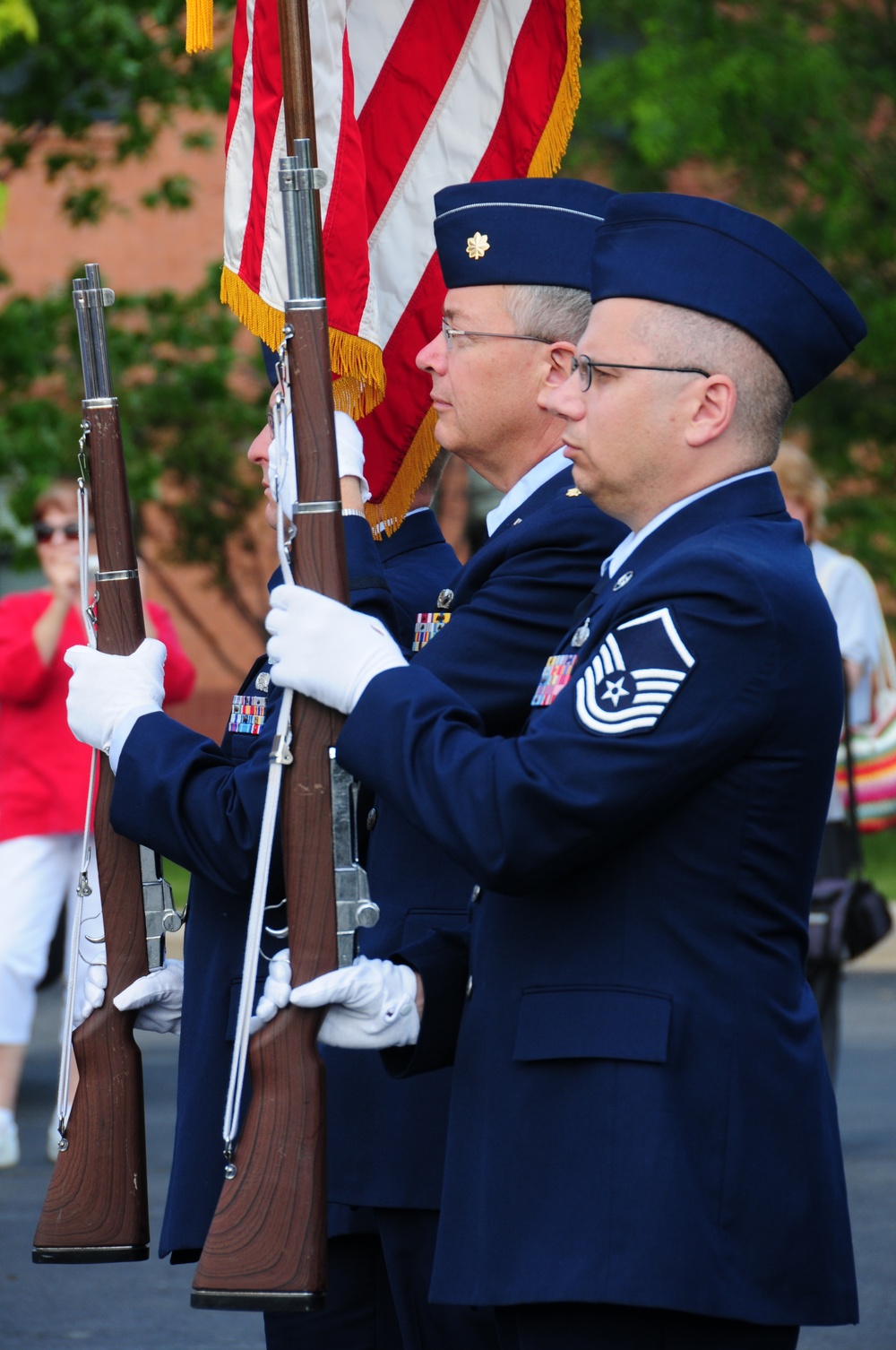 180th Fighter Wing airmen honor vets