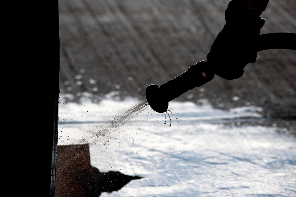 757th AMXS cleans aircraft