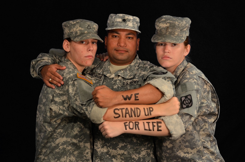 Fort Lee soldiers 'Stand Up for Life'