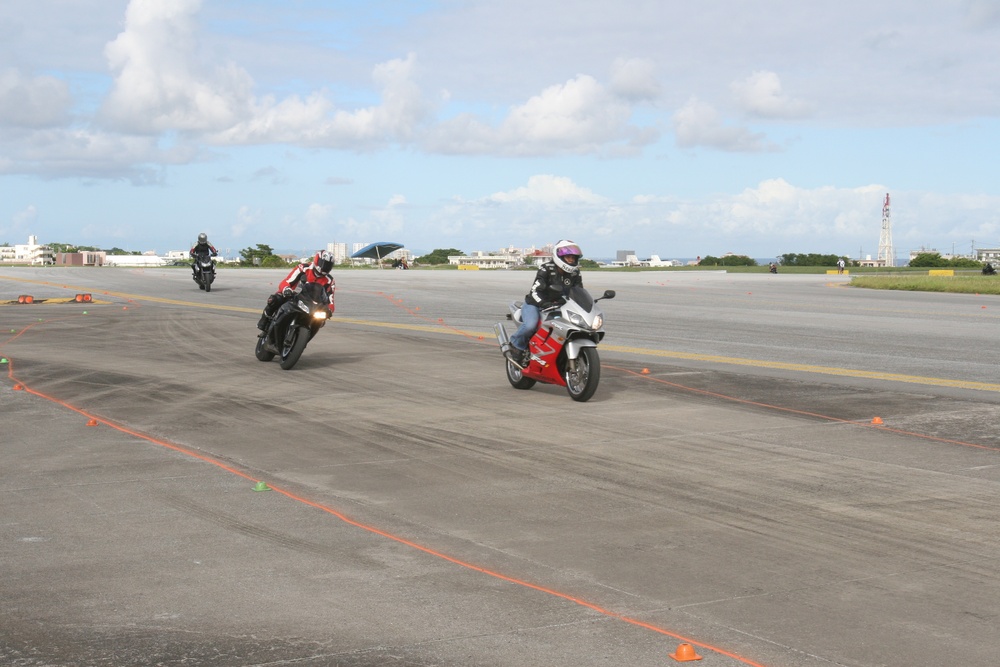 California Superbike School hosts advanced rider track day