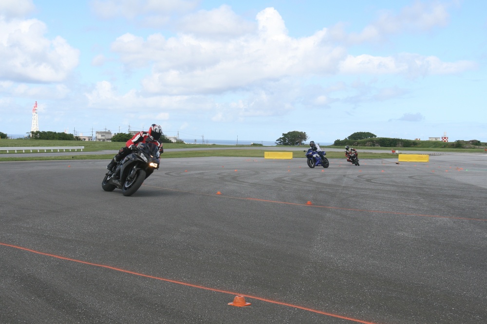California Superbike School hosts advanced rider track day
