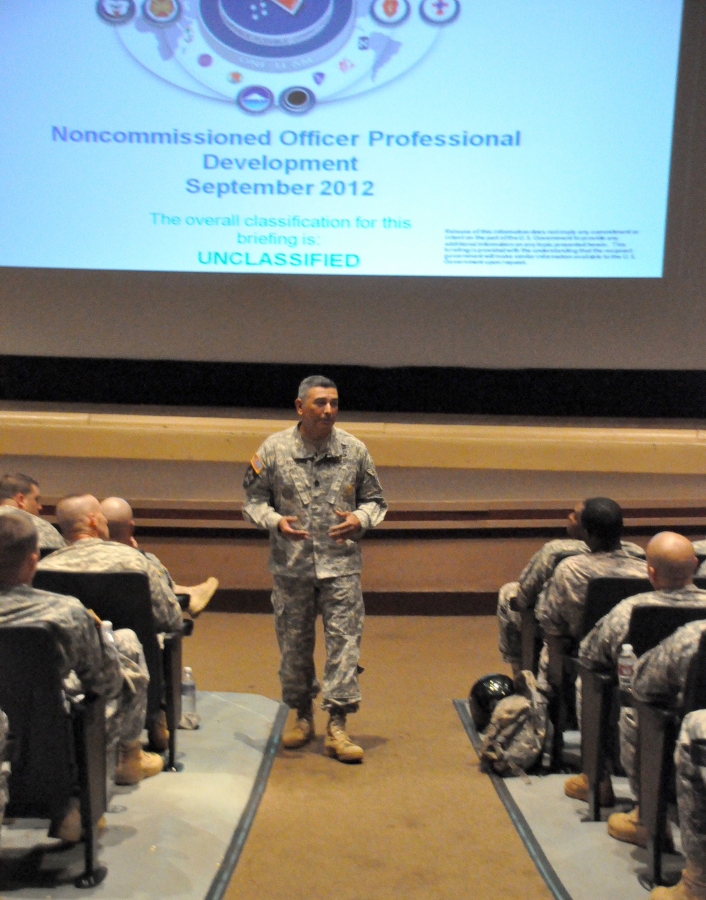 USARUSARPAC CSM speaks to the 25th