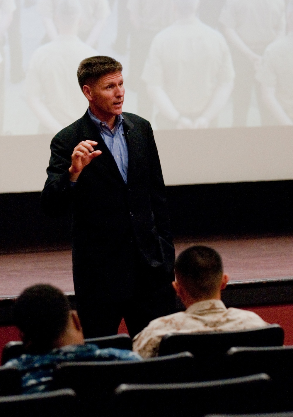 Assistant Secretary of the Navy (Manpower and Reserve Affairs) visits MCB Hawaii