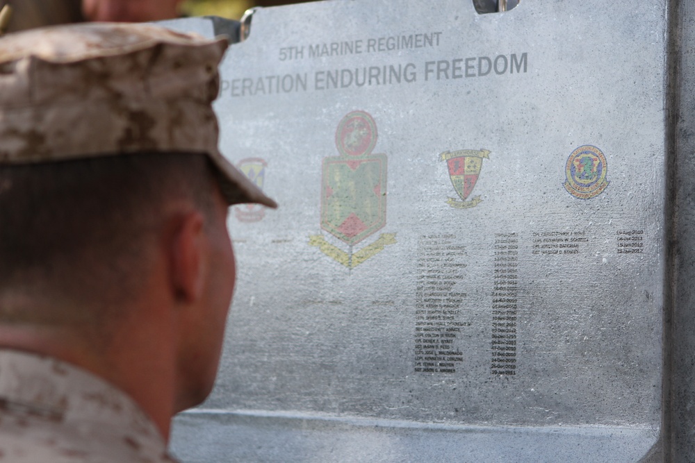 Truck dedicated to fallen 3/5 Marines displayed for “Dark Horse” battalion