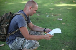 Valiant Shield 2012 participants break from exercise to clean Guam's beaches