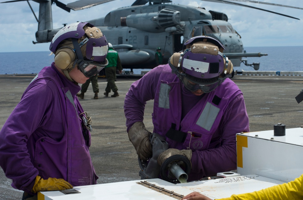 USS Bonhomme Richard action