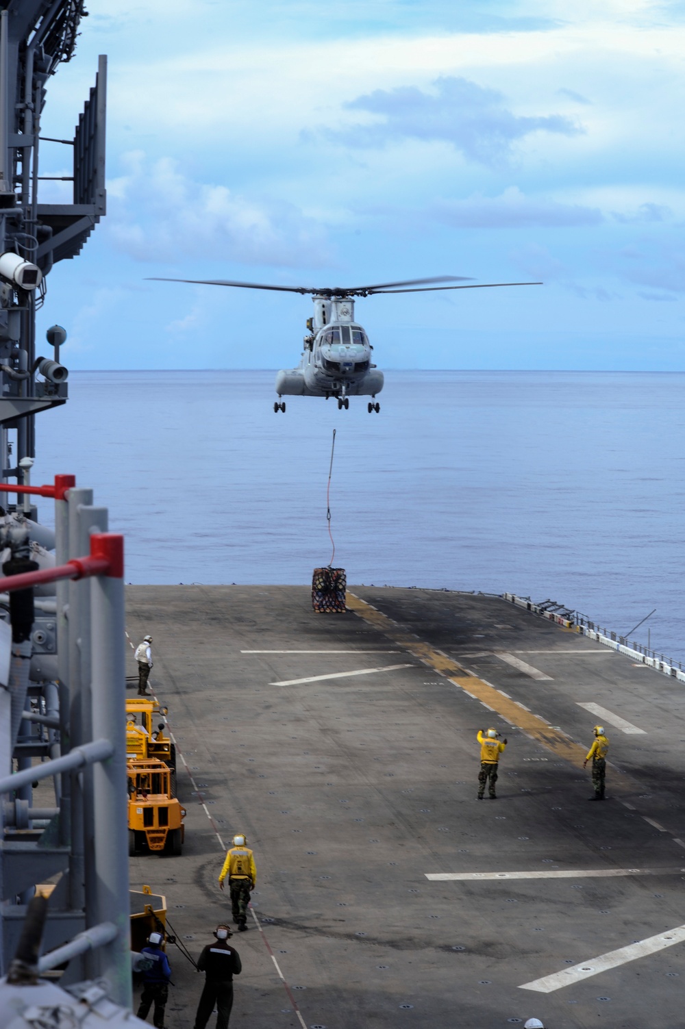 USS Bonhomme Richard replenishment at sea
