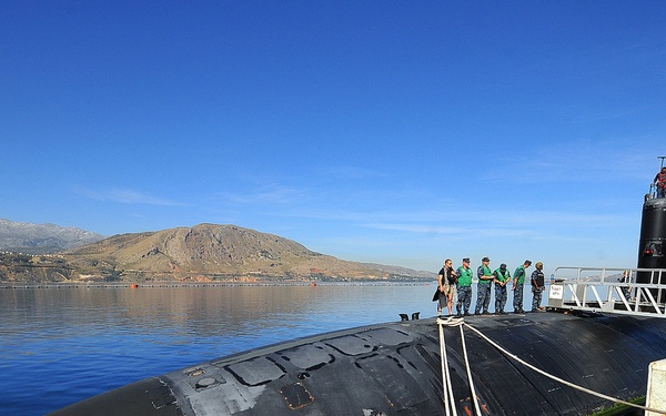 USS Florida visits Greece