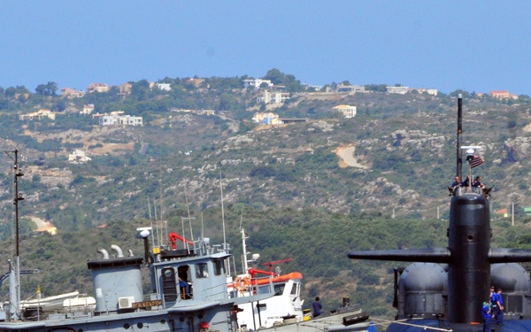 USS Florida visits Greece