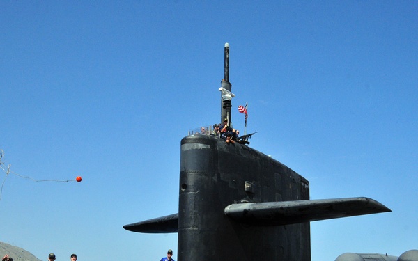 USS Florida visits Greece