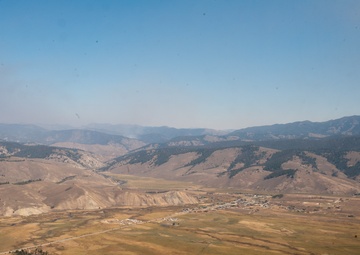 Governor Butch Otter visits Guardsmen