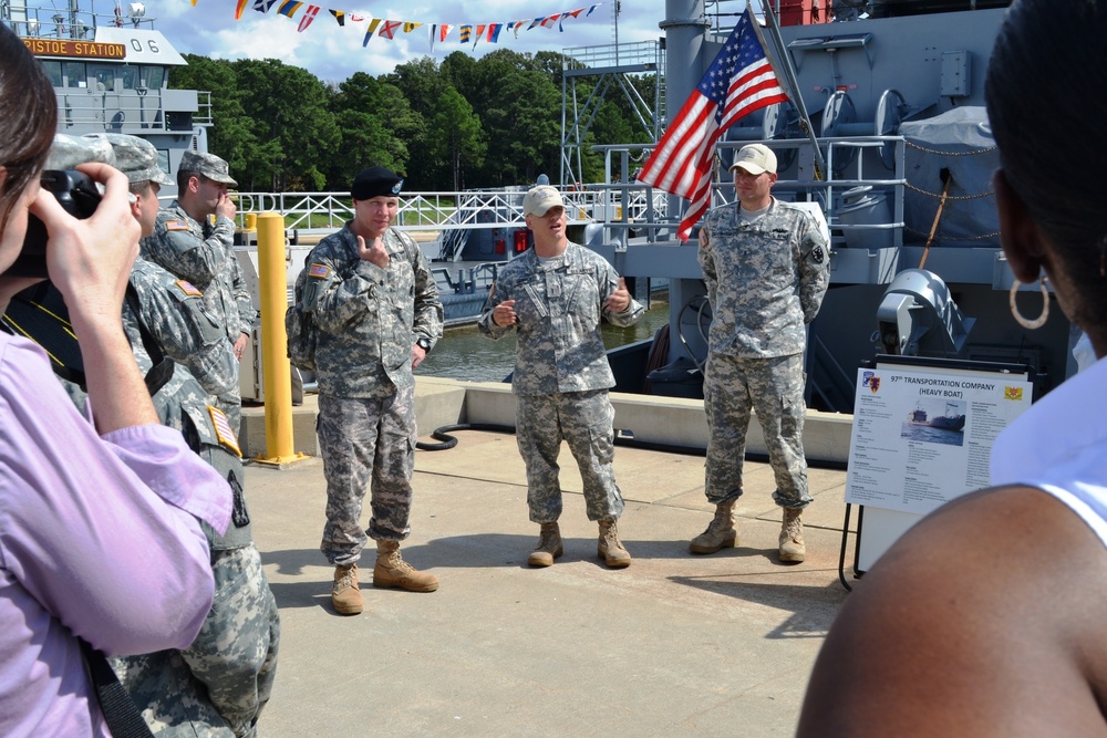 Local recruiting command visit 3rd Port