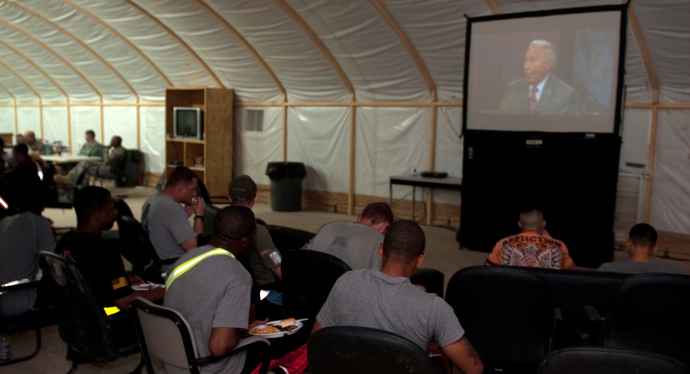 Home away from sand: South Carolina soldiers create dayroom in empty tent
