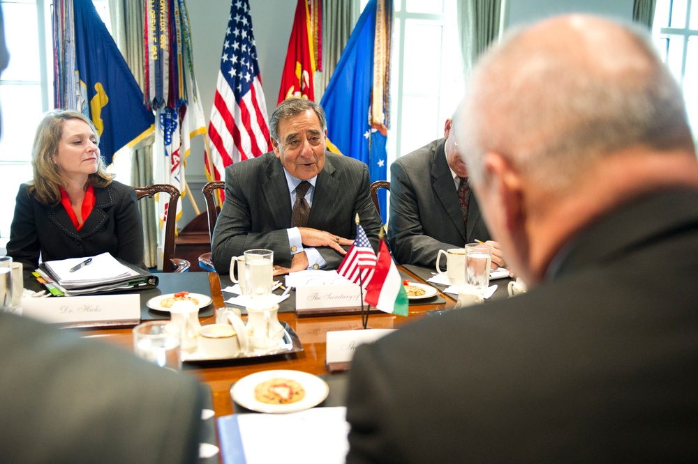 Secretary of Defense speaks with Hungarian Minister of Defense