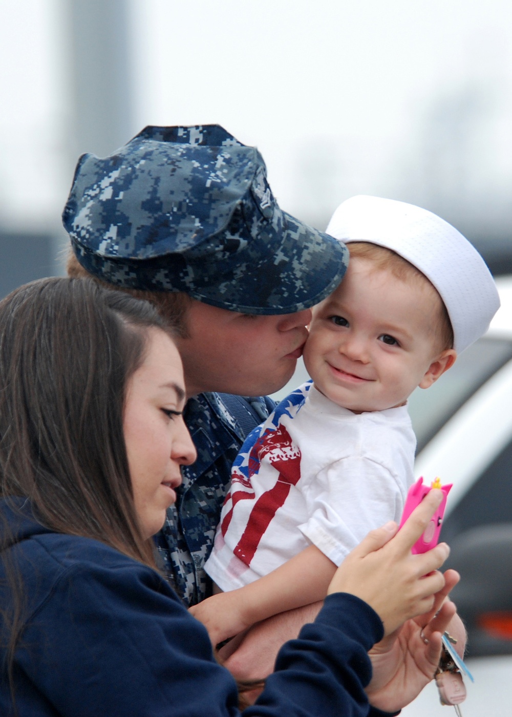 USS Rushmore sailors depart San Diego