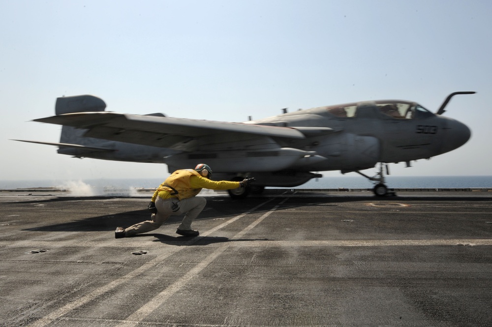 USS Dwight D. Eisenhower's flight deck