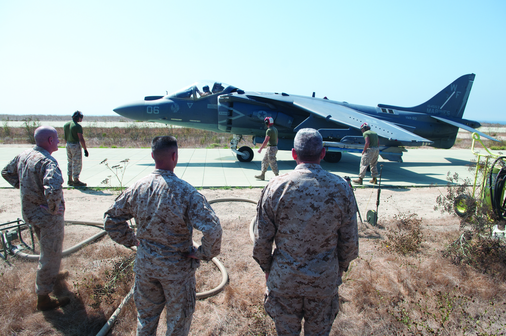 Exercise Pacific Titan: MAG-13 HQ, MWSS-371, operate for first time in Cali