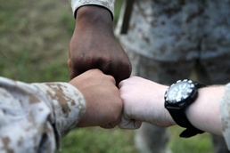 Supply Marines get familiar with grenade launcher