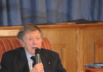 Former POWs share stories with RAF Mildenhall