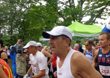 Special Operations soldier breaks US 24-hour running record, wins world championship