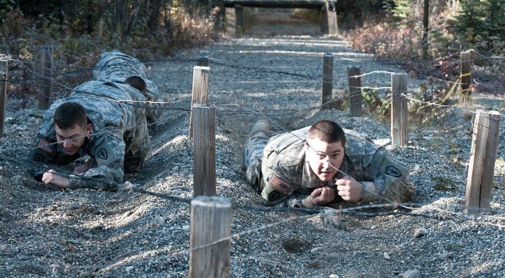 Stryker soldiers conquer obstacle course