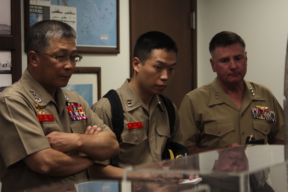 ROK Marine CMC visit to Pearl Harbor