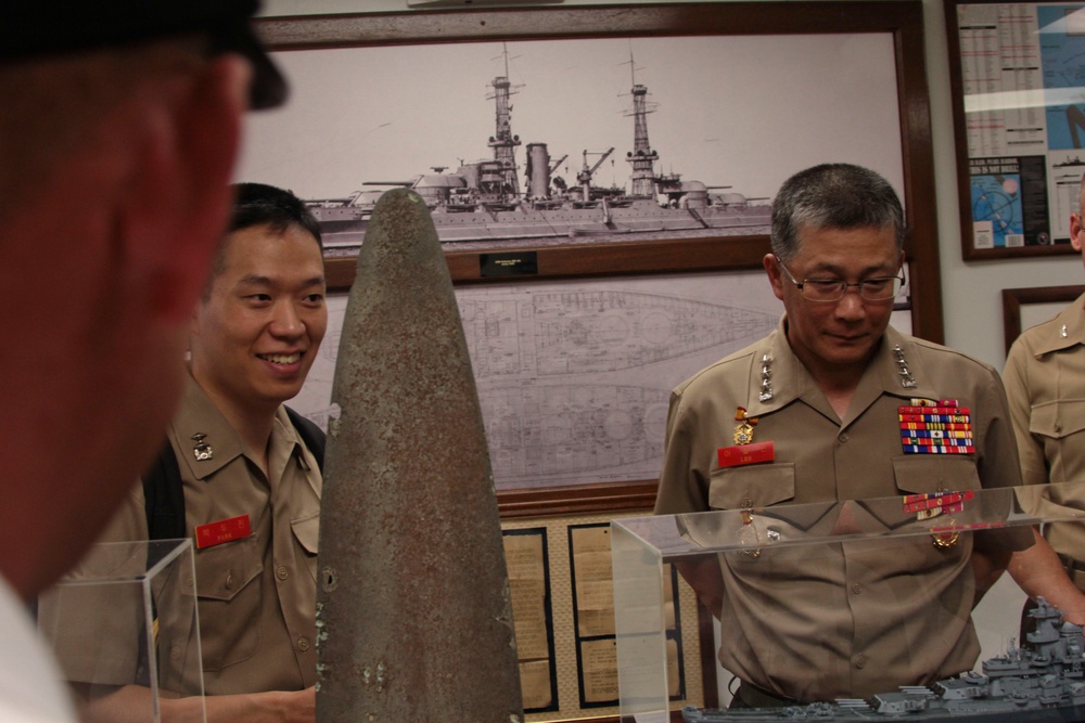 ROK Marine CMC visit to Pearl Harbor