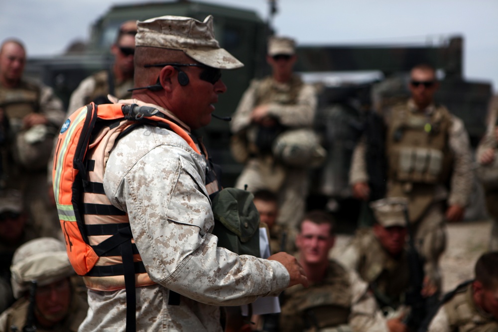 CLR-2 Marines Execute Combat Logistics Patrol Exercise