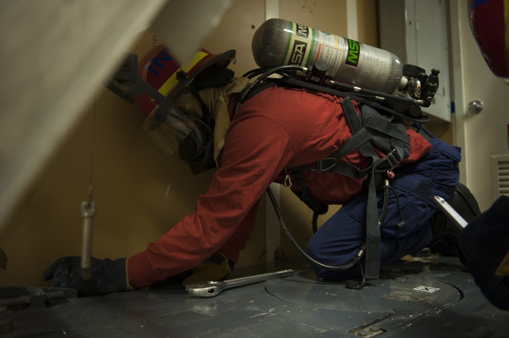 Damage control training aboard Escanaba