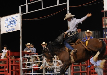 Service members enjoy Rodeo Night
