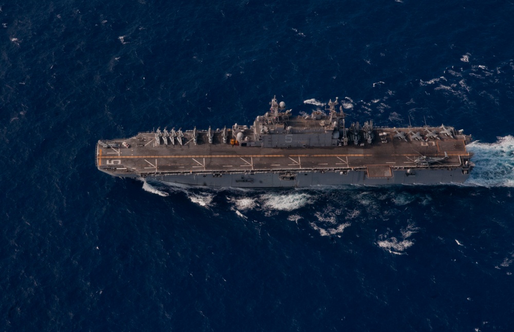 Peleliu Amphibious Ready Group Transits in Formation