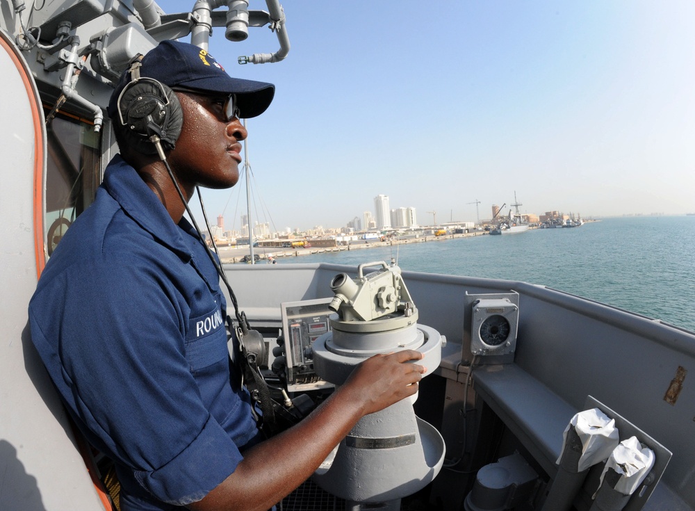 USS Warrior departs Mina Salman