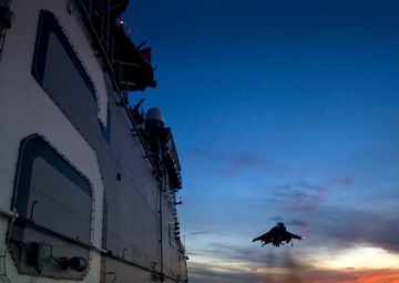 Bonhomme Richard Amphibious Ready Group with 31st MEU, completes certification exercise