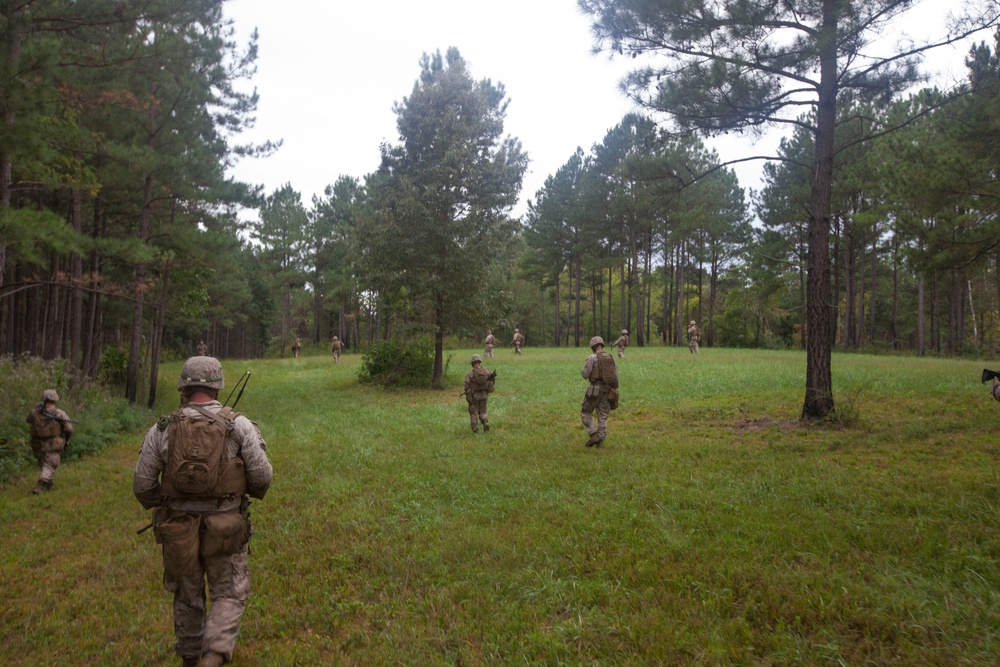 Battalion Landing Team 3/2 conducts an infantry platoon battle course
