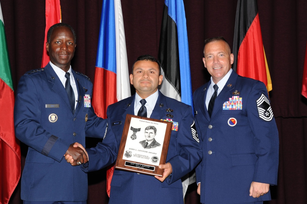 DVIDS - Images - Gen Rice presents awards at SNCOA graduation [Image 2 ...