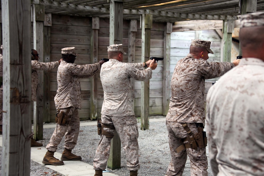 22nd MEU qualifies on the pistol range