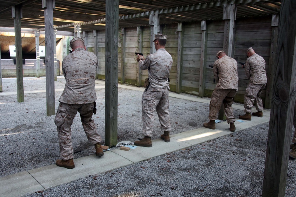 22nd MEU qualifies on the pistol range